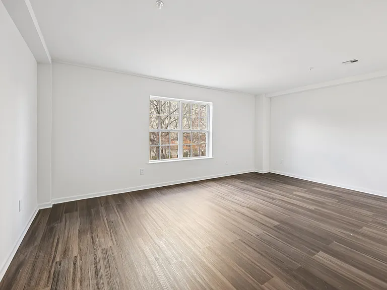 394 S Harrison St. — Photo 10