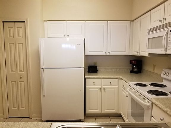 4th image of 235 Atlantis Cir #302B