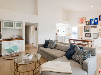 2222 5th St APT 302, Santa Monica, CA, 90405