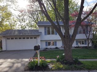 1061 Driftwood Trails Dr, Florissant, MO 63031