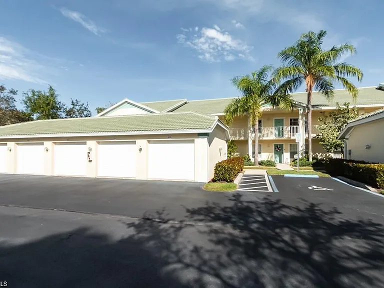 4985 Sandra Bay Dr #201 — Photo 2