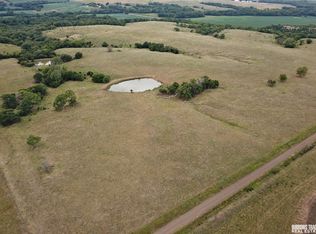 707 Trail Blvd, Pawnee City, NE 68420