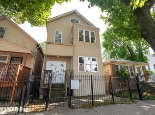 1903 N Mozart St #1, Chicago, IL 60647
