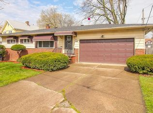 8615 Macomb Ave, Cleveland, OH 44105