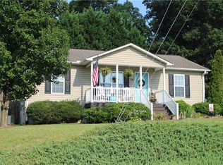 1101 Blair St, Thomasville, NC 27360