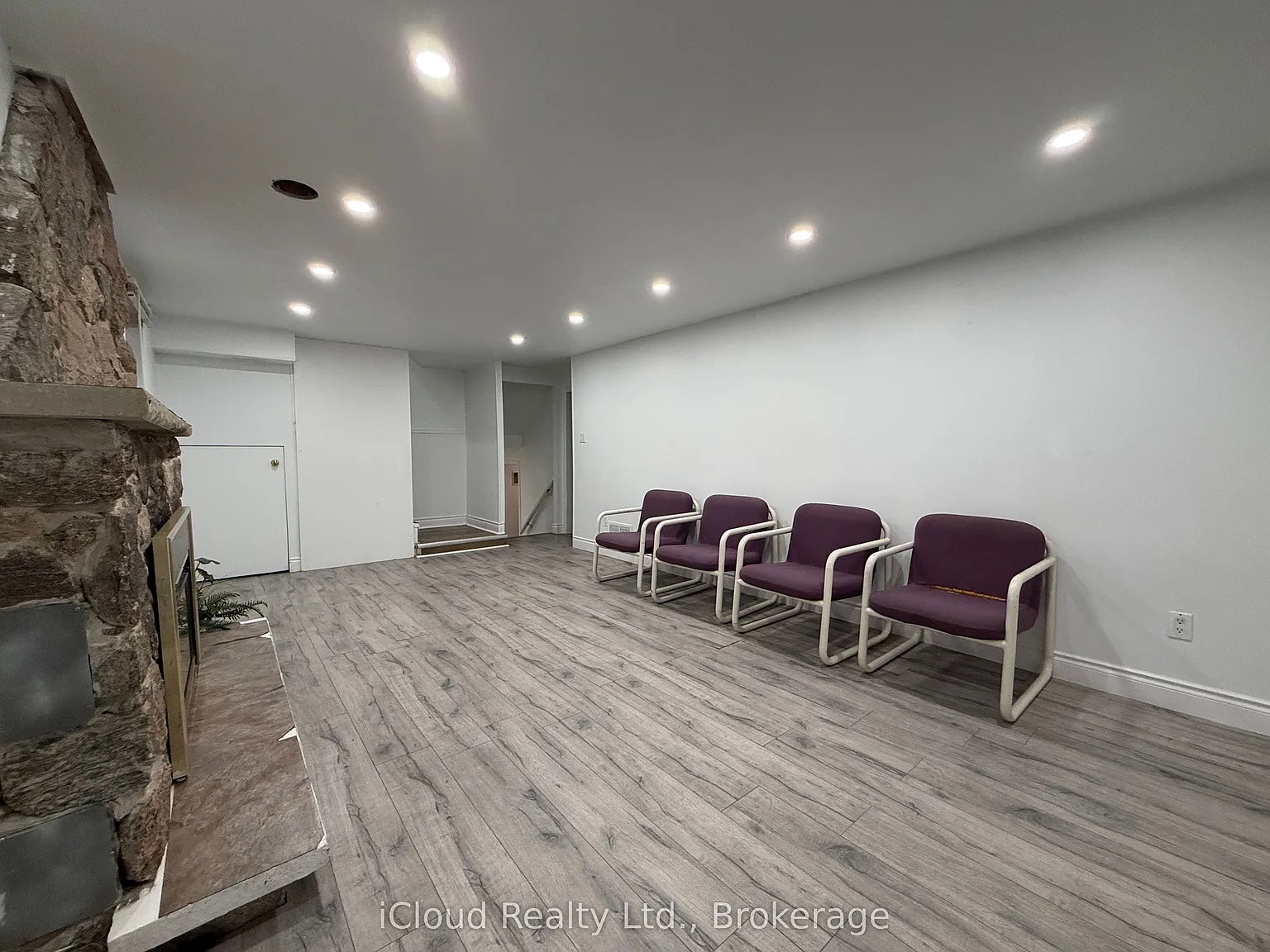 2 bed, $1,800 — Photo 2