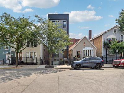 1631 S Carpenter St #3, Chicago, IL, 60608