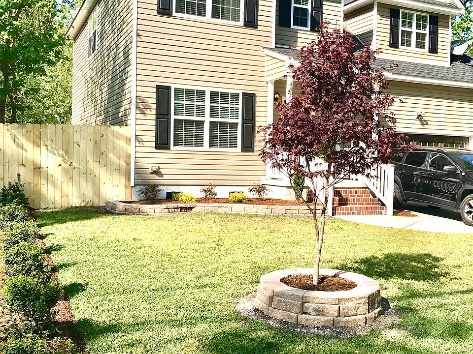 2nd image of 444 E Gilpin Ave