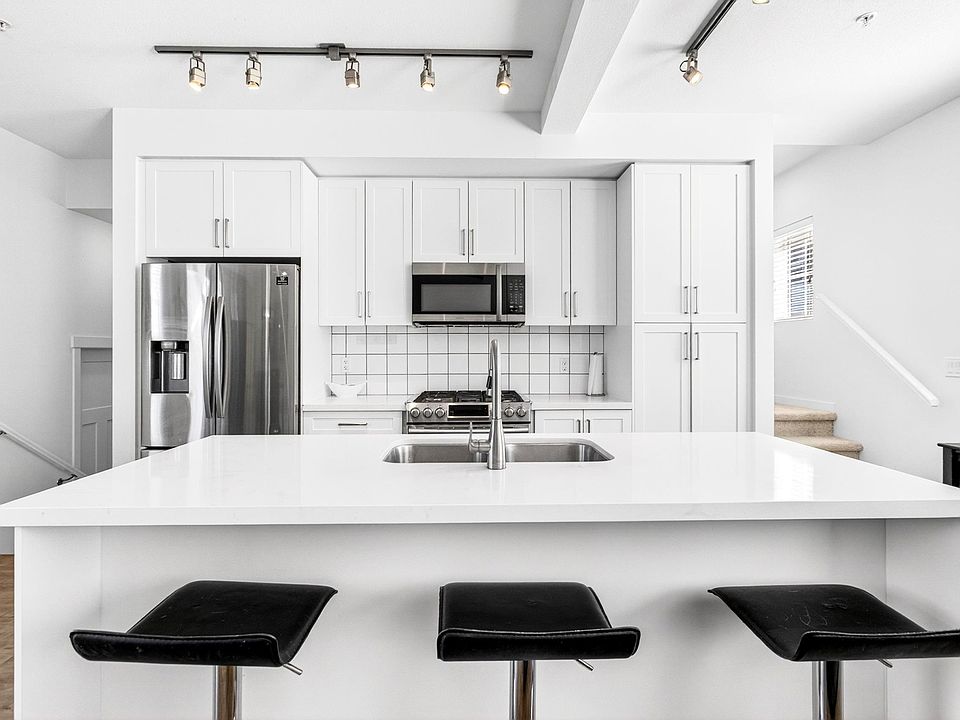 1st image of 11272 240th St #7