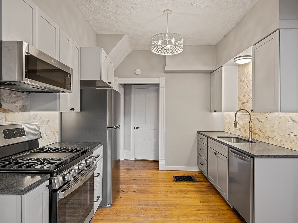 1st image of 351 Eureka Ave SE #1