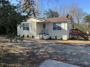 805 Ray Rd, Clarksville, AR 72830