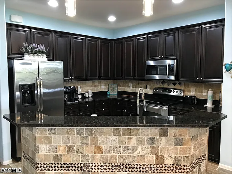 11908 Izarra Way #7002 — Photo 10