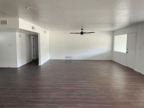 2nd image of 4213 Hampshire Ln