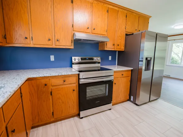 120 Brooks St, Troutman, NC 28166