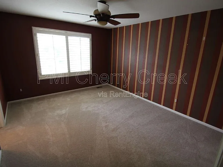 7489 Bur Oak Pl — Photo 37