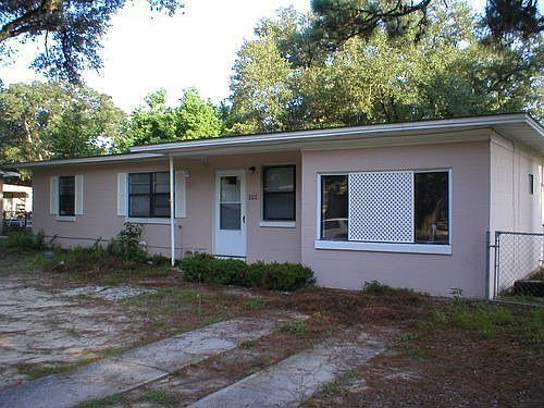1st image of 906 Lake Terrace Ave
