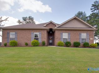 212 Dinner Tree Sq, Huntsville, AL 35811