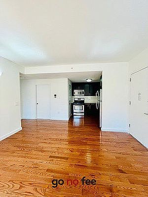 1st image of 454 Manhattan Ave #1II