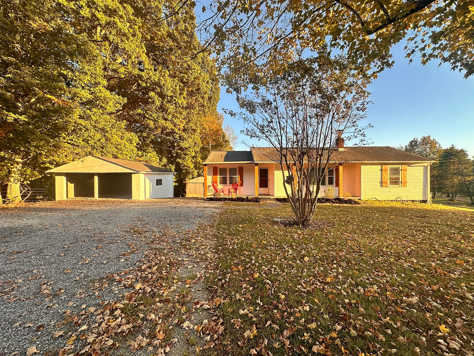 3 bed, 1112 sqft, $2,600 — Photo 2