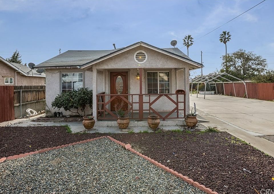1st image of 15217 Ceres Ave