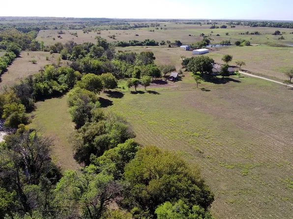 2379 Spring Valley Rd, Lorena, TX 76655