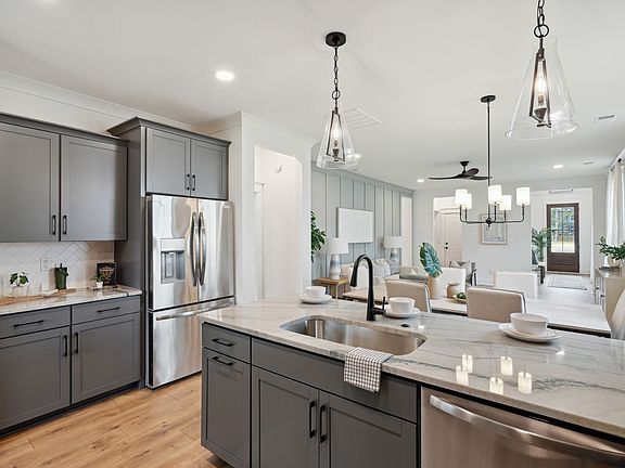 5th image of 1013 Timothy Ln
