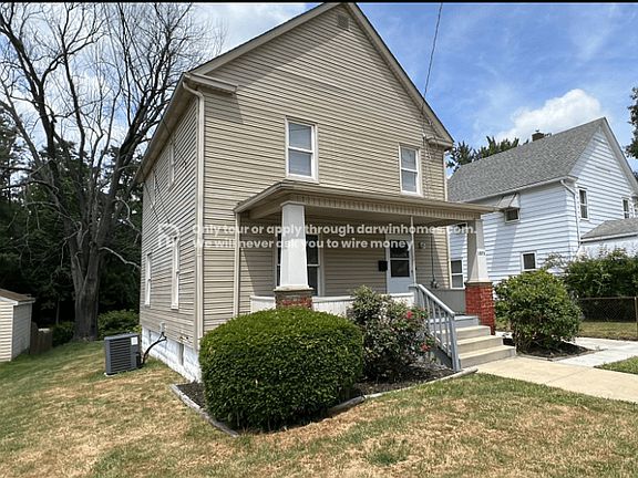 2nd image of 1873 Penthley Ave