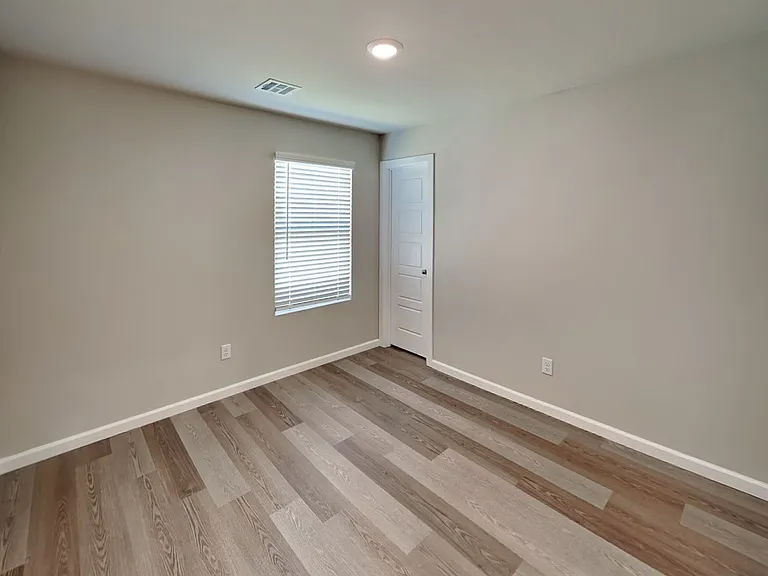 10504 SW 41st St — Photo 12