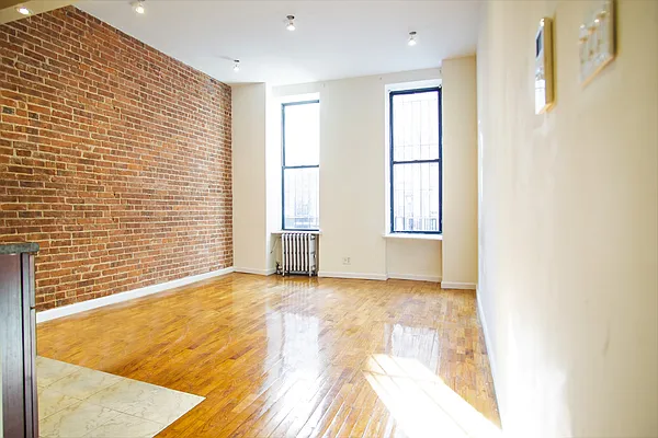 Rented by Keller Williams NYC | media 8
