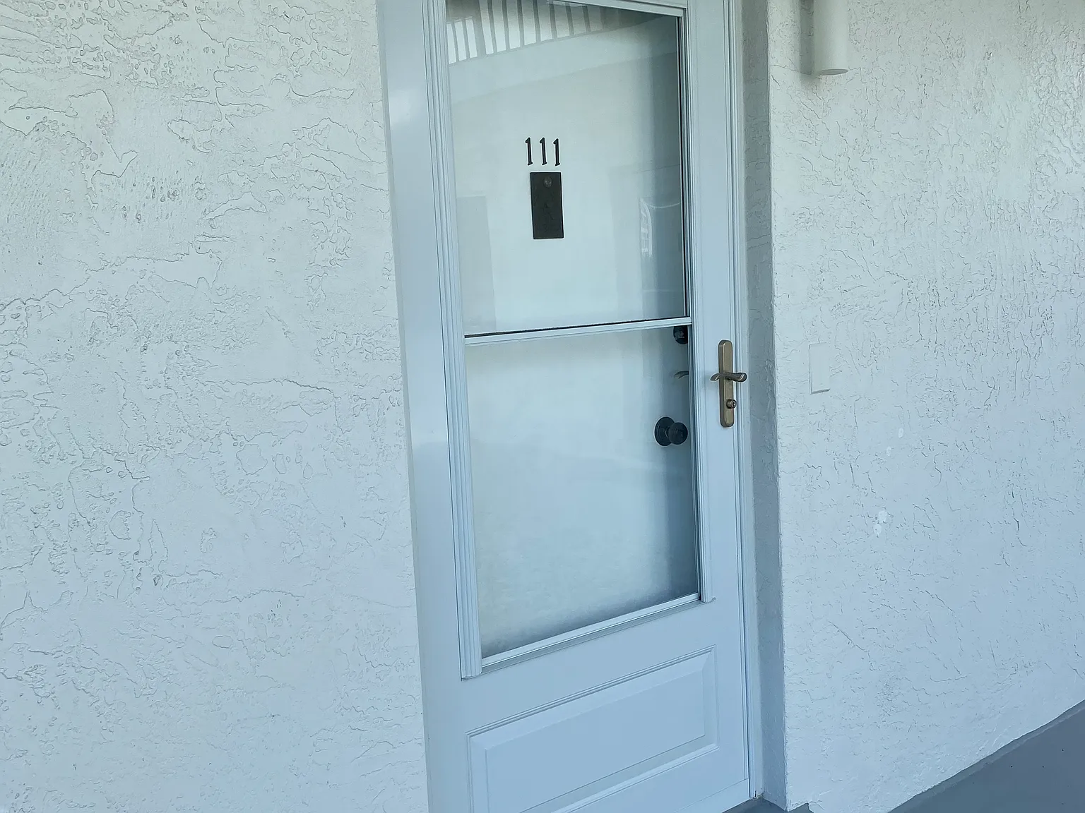 2 bed, 1015 sqft, $2,200 — Photo 2