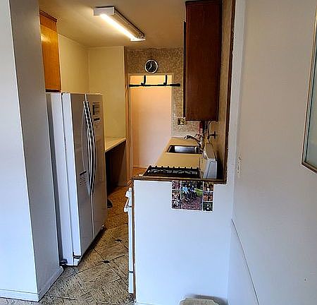 3rd image of 2915 W 5th St APT 5B