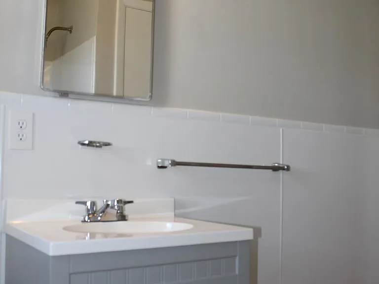 611 Mobile St — Photo 21