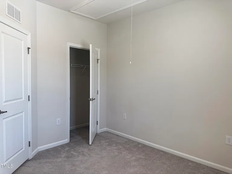 946 Channing Park Cir — Photo 47