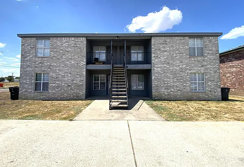 2801 Cantabrian Dr #C Photo 1