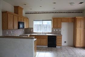 2nd image of 12 Poinsettia Ct