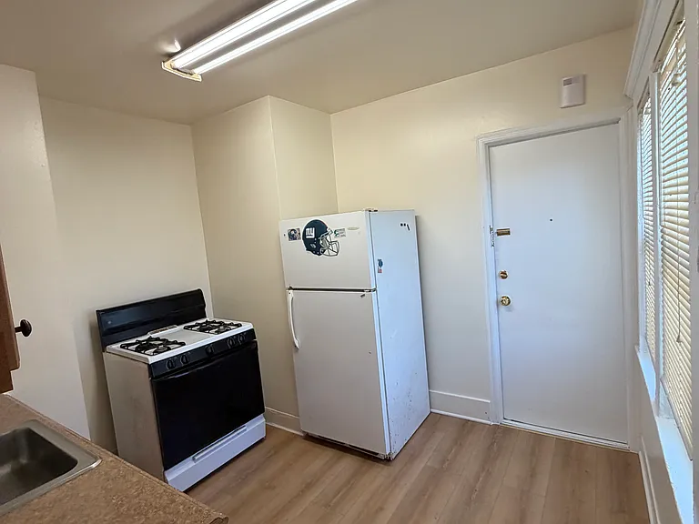 304 Queen Anne Rd #2 — Photo 3