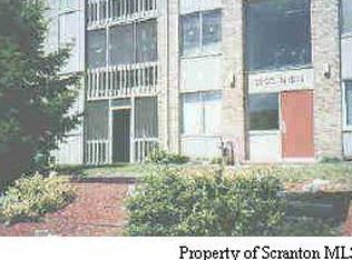 1603 Summit Point, Scranton, PA 18508