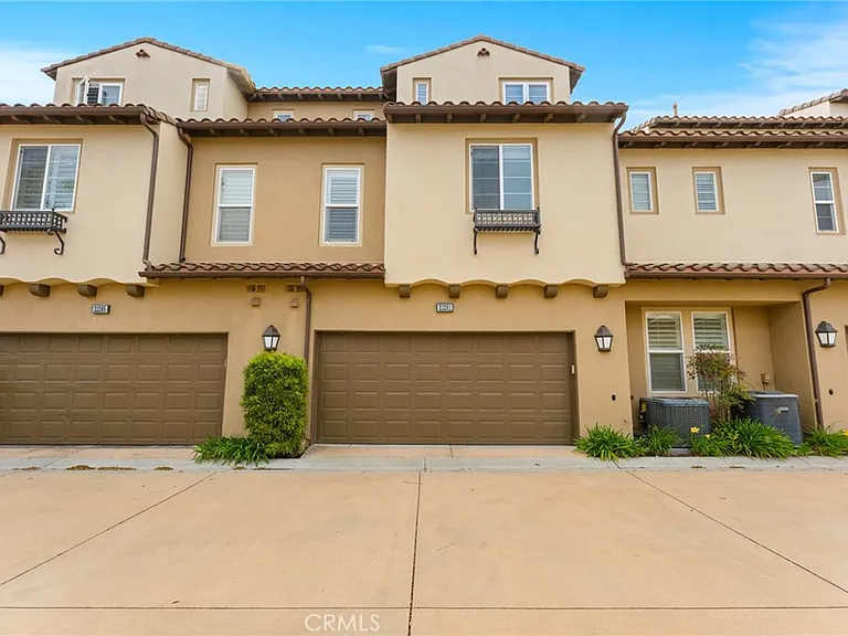 21261 Baeza Cir — Photo 43