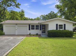 1026 S Bruce Avenue, Springfield, MO 65804