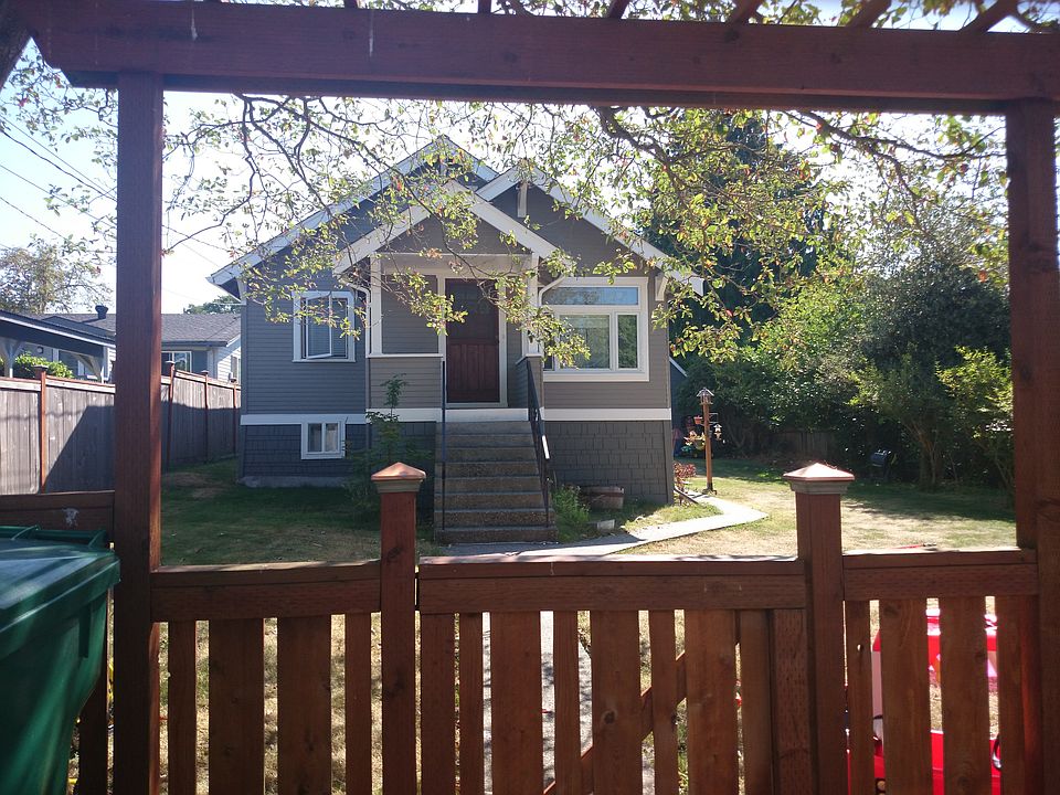 1st image of 9728 Palatine Ave N