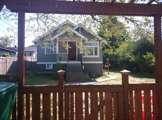 9728 Palatine Ave N, Seattle, WA 98103
