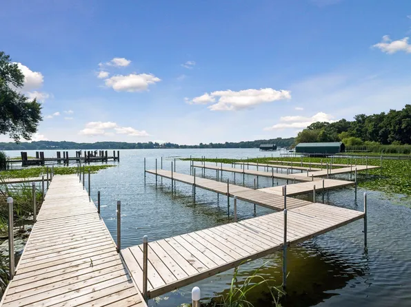 365 W Lake St, Long Lake, MN 55356