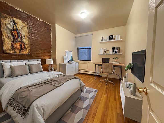 3rd image of 450 W 47th St APT 1B