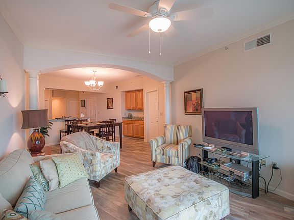 4th image of 2228 Beach Blvd Unit 208