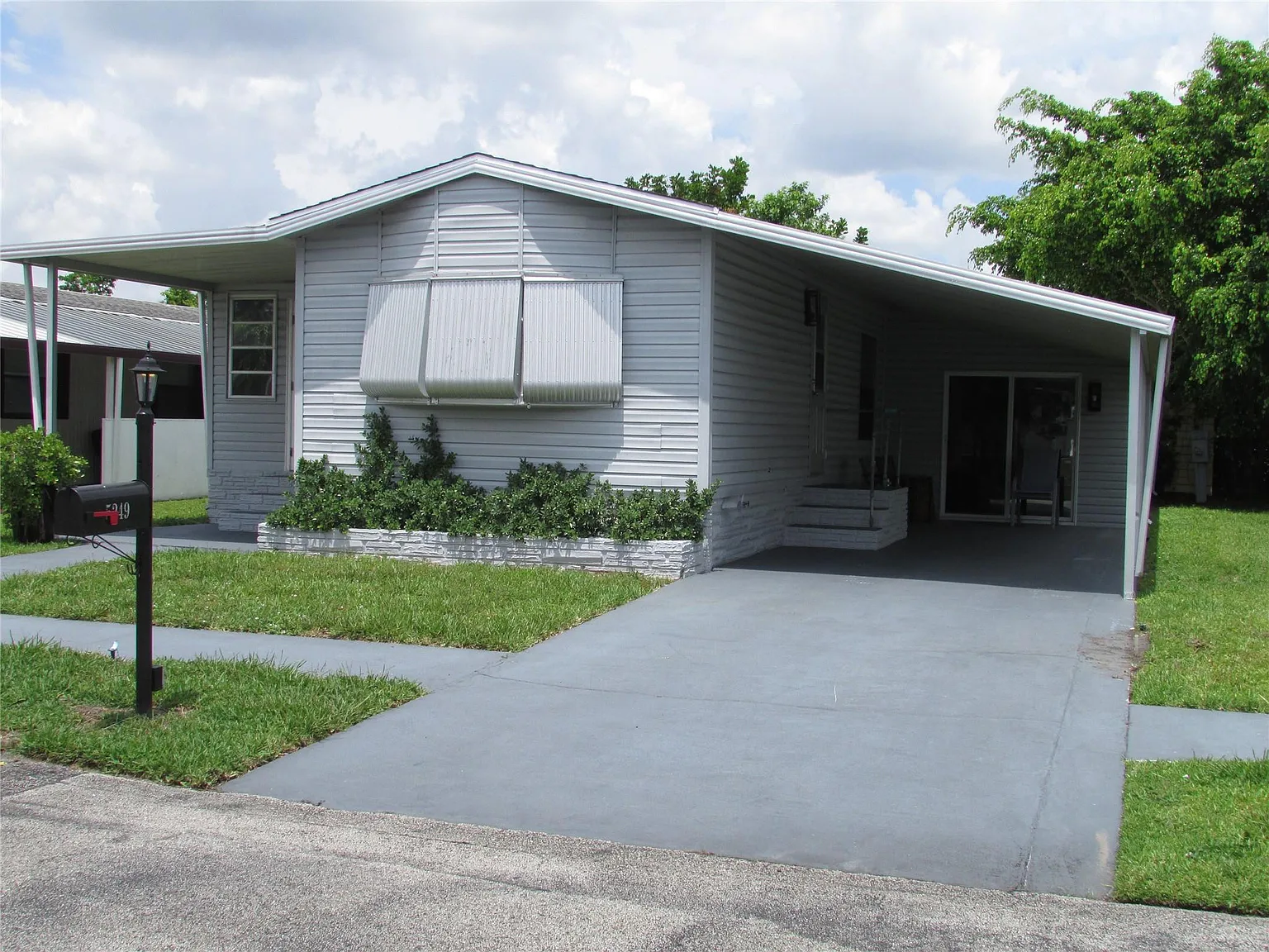 2 bed, 2.0 bath, 1123 sqft, $2,500 — Photo 2