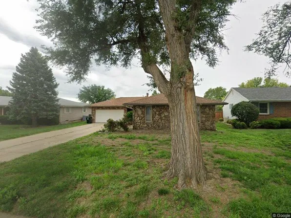 1206 McAdams Rd, Salina, KS 67401