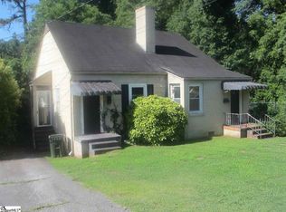 911 W Poinsett St, Greer, SC 29650