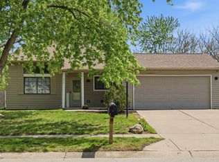 235 Meadow Glen Dr, Avon, IN 46123