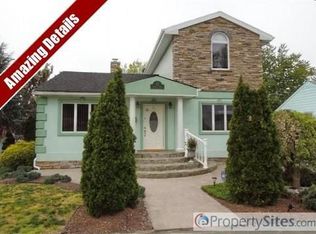 11 Norman St, Edison, NJ 08837