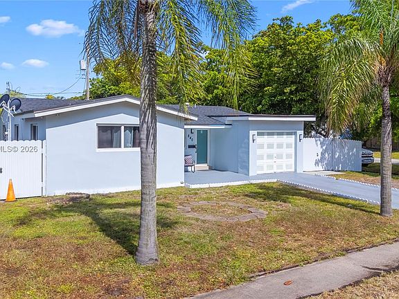 5th image of 840 N 70th Way